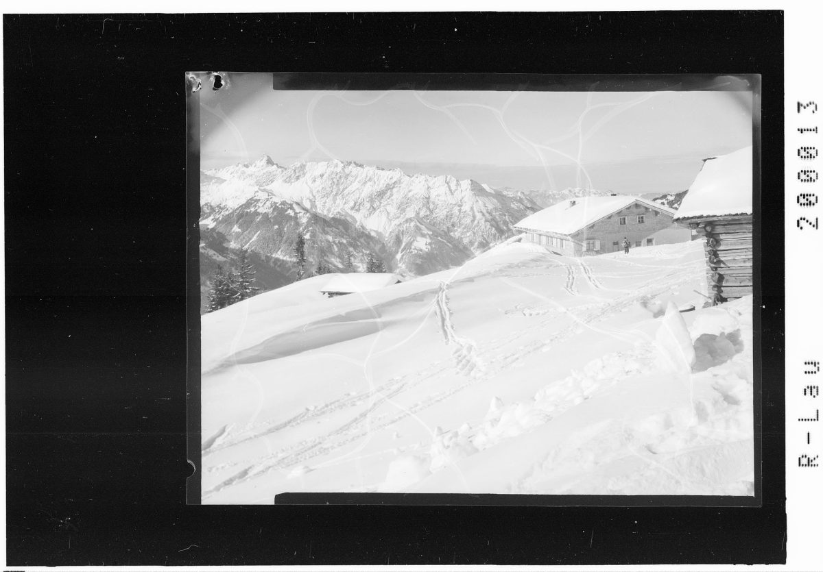 Schruns im Montafon Bergstation Kapell: Alpgasthaus Kapell mit Blick zur Zimba