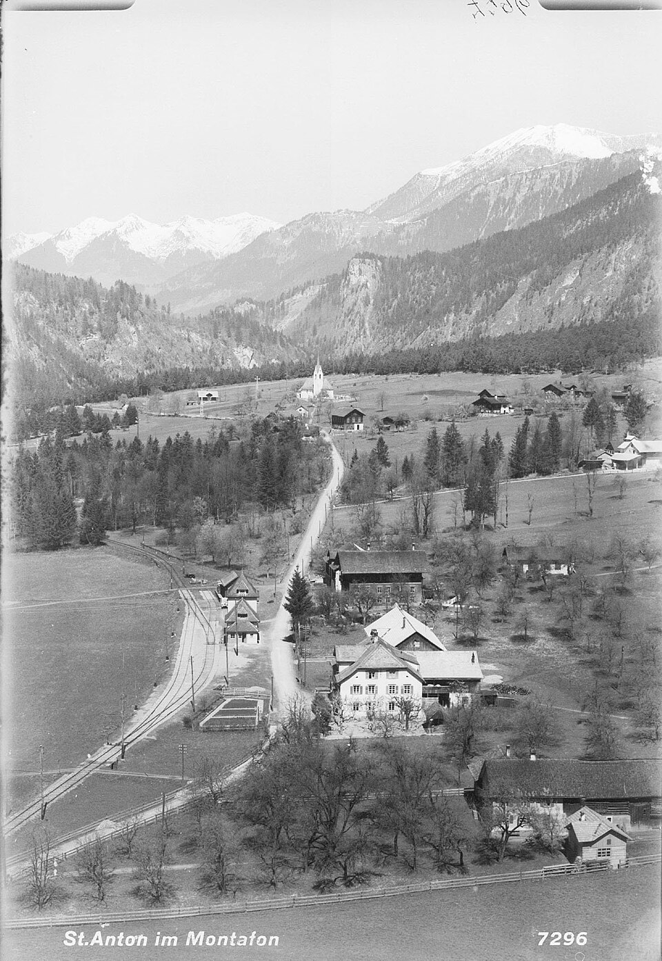 Gips, Bahn und Hochwasser